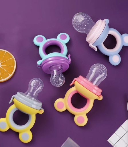 Chupete para fruta con orejitas de oso