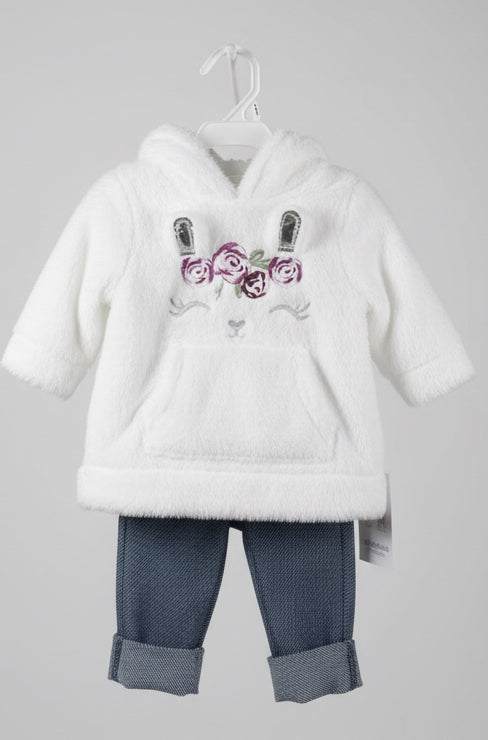 Conjunto peluche blanco bebé conejita con rosas y pantalón jean
