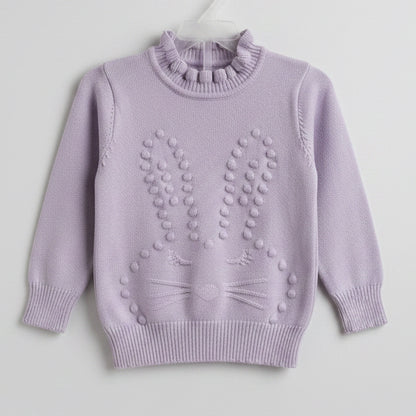Sweater tejido lila lavanda con diseño de conejita en relieve y pompones para niña